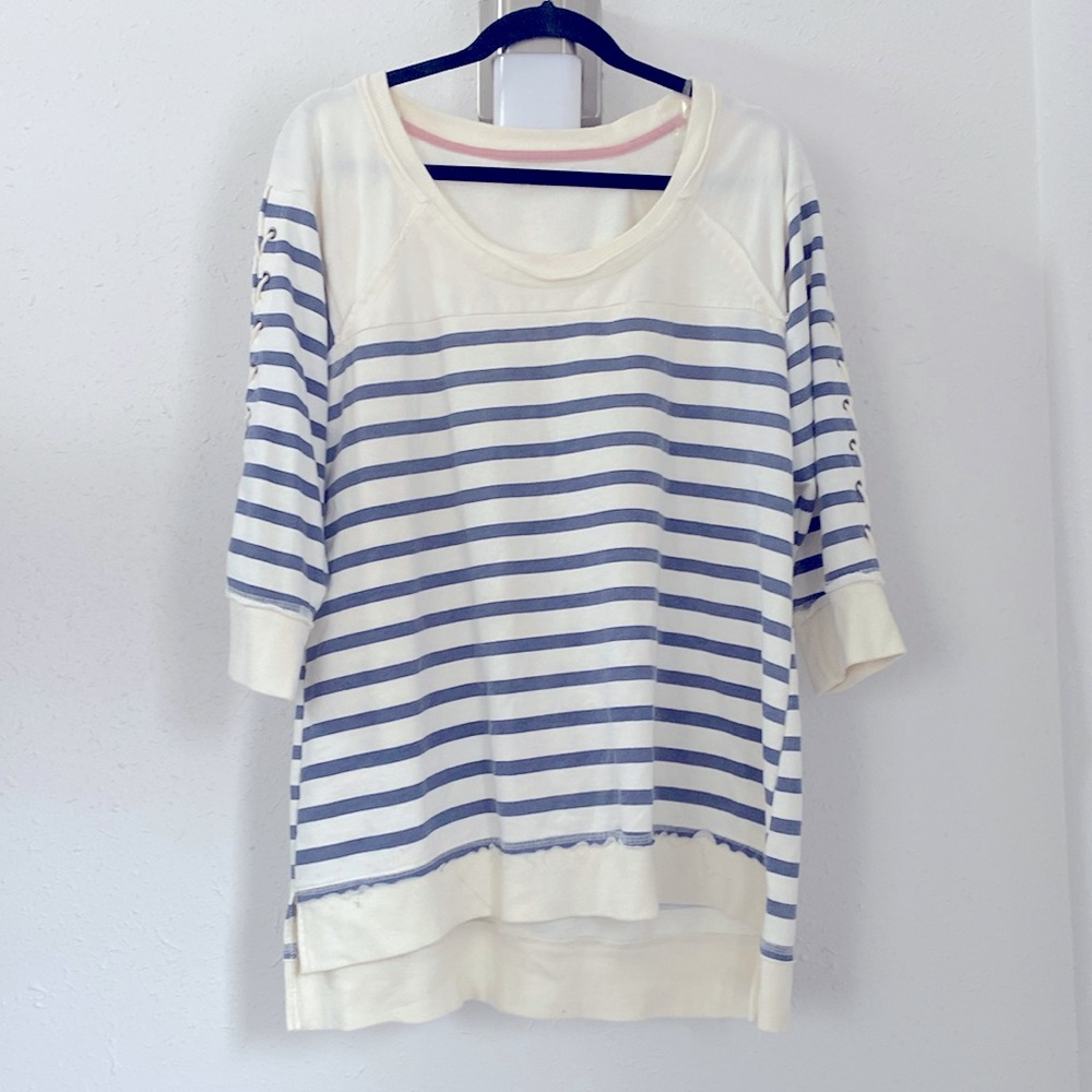 Strip sweater top!